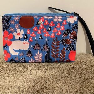 dual pocket wristlet